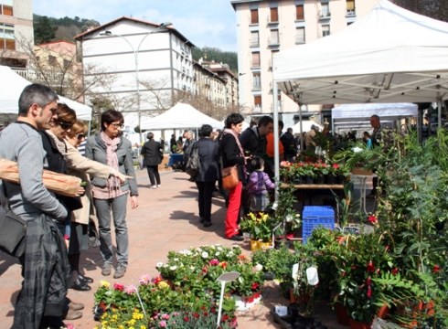 II. Lore eta Landare Azoka hartu zuen Urkizuko parkeak