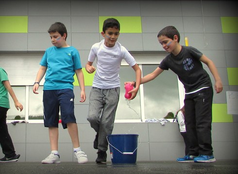 Ikasle bakoitzak 60,10 euro jaso ahal izango ditu herriko dendetan erosketak egiteko