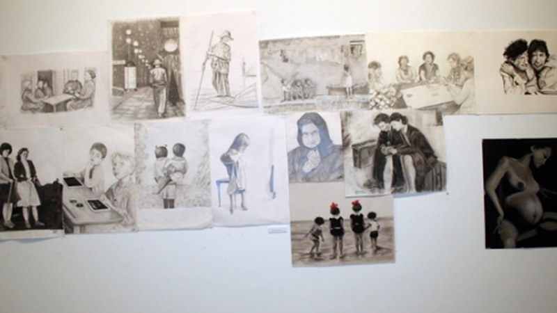 Ikasturteari agur esateko erakusketa Portalean ikusgai