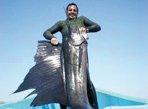 Iker Agirrezabala debarrak muturreko urpeko arrantzari buruzko hitzaldia eskainiko du