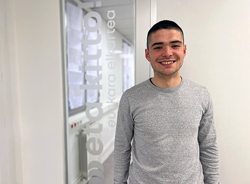 Iker Eizagirre, Ernai: “Eibarko etxebizitzen %15 bakarrik dago alokairuan”