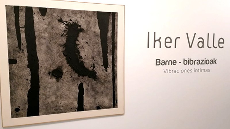 Iker Valleren pintura erakusketa otsailaren 18ra arte ikusgai Portalean