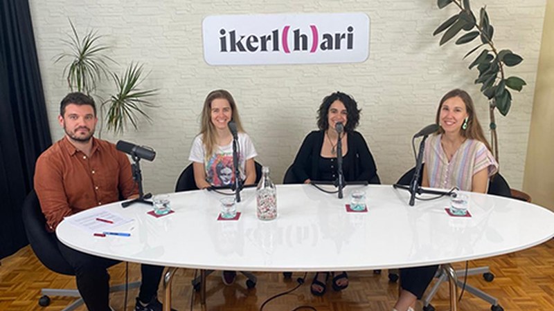 Ikertzaile euskaldun gazteekin ikerl(h)ari bideo-podcasta egin du UEUk