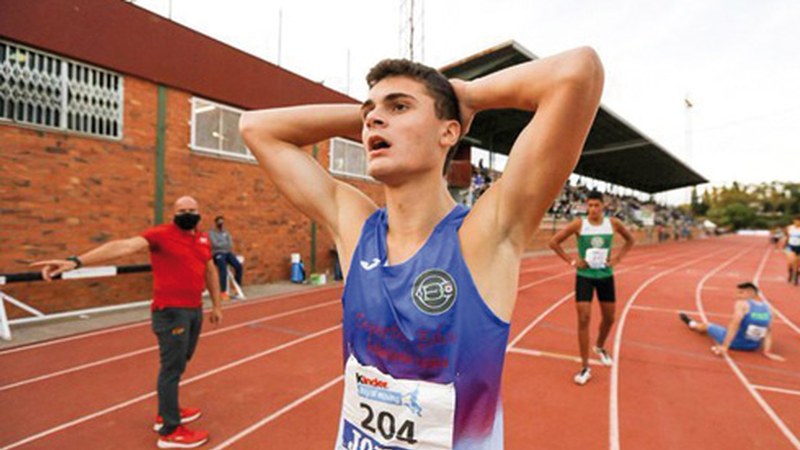 Imanol Egidazuk Gipuzkoako marka egin du 400 metro hesiko proban