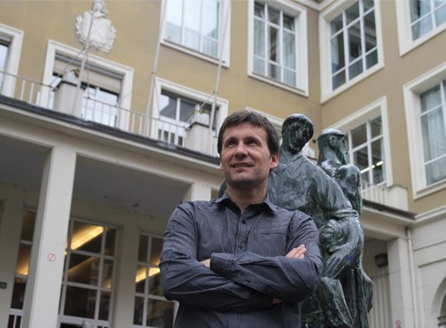 Imanol Urreisti  (Armeria Eskolako zuzendaria): “Eskola gizarteari zabalik dagoen agente modura ikustea nahiko genuke”