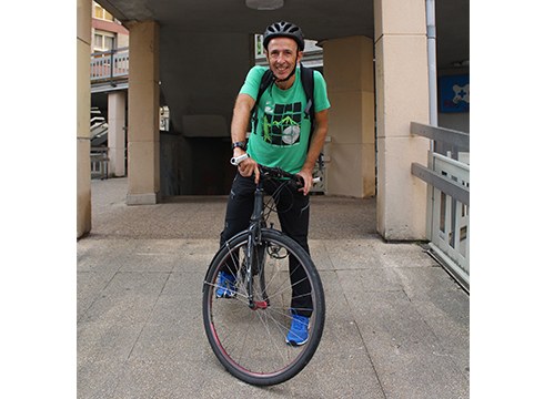 Iñaki Aldai: “Bizikleta garraio moduan erabili nahi badugu, bidegorriak behar ditugu”