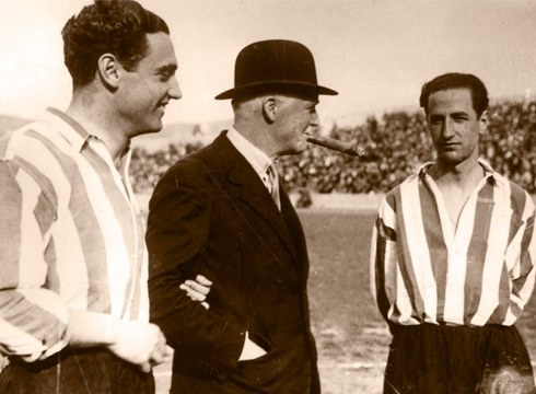 ‘The British influence in our football’ erakusketa prestatzen arituko dira barixakuan Ipuruako Merkatu Plazan