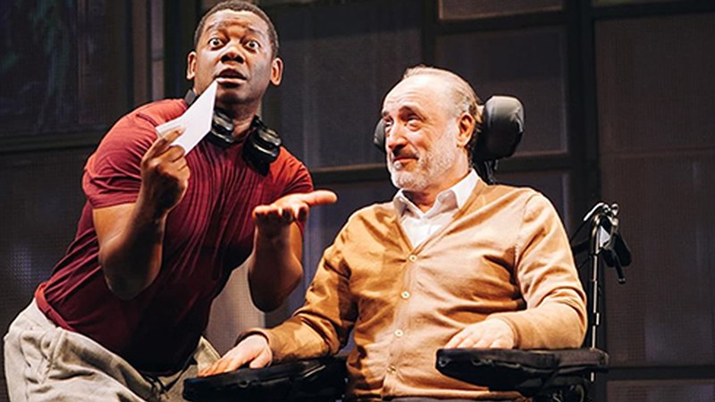 “Intocables” antzezlana taularatuko dute gaur iluntzean Coliseoan