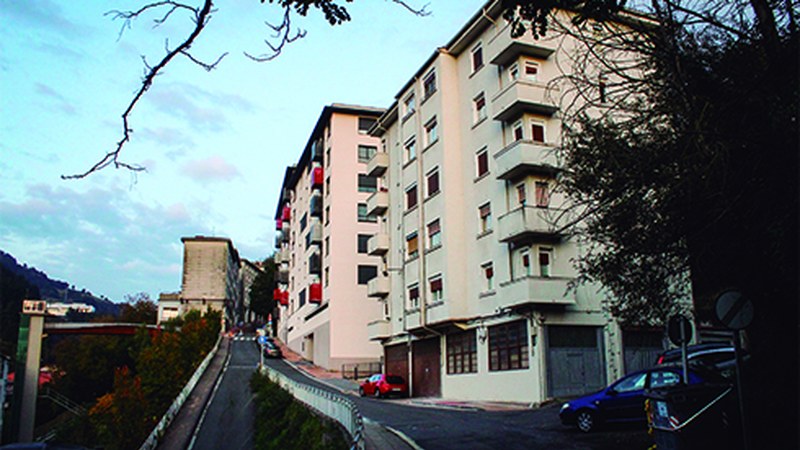 Iparragirre kalea itxita egongo da bihar goizean