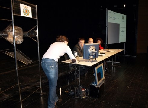 Iparragirreko babes ofizialeko 42 etxeak zozketatu dituzte