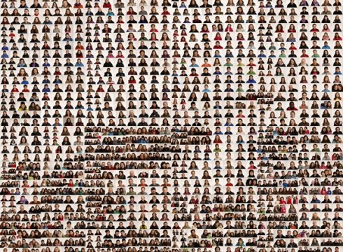 #Ipini aurpegia euskarari mosaikoa sarean