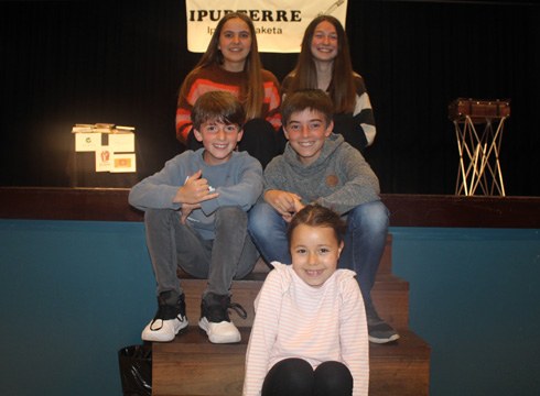 Ipurterre literatura lehiaketako sariak banatu dituzte gaur goizean