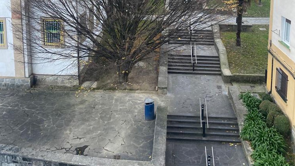 Ipurua Merkatu Plazako plazoleta suntsitzen duen proiektua geldiarazteko eskatu dio Udalari IMP elkarteak