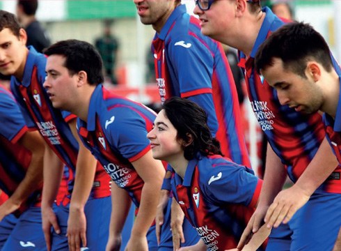 Ipuruako anexoak hartuko du zapatuan Futbol Egokitutako Eibar Hiria torneoaren bigarren edizioa