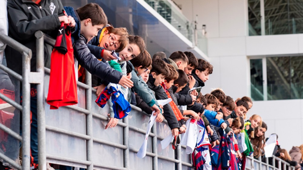 Ipuruako etziko entrenamendua ateak zabalik egingo dute zaleentzat