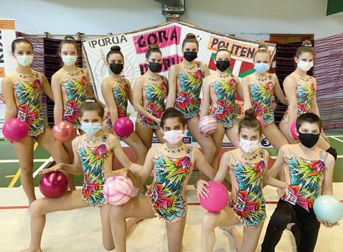 Ipuruako gimnastak denboraldiko estatu mailako lehen txapelketen aurrean