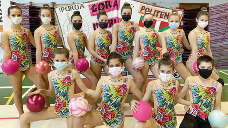 Ipuruako gimnastak denboraldiko estatu mailako lehen txapelketen aurrean