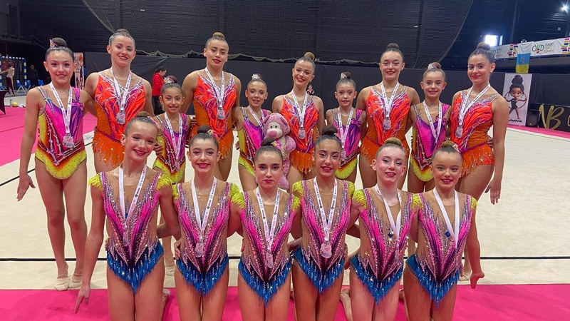 Ipuruako gimnastak podiumera igo ziren Oviedoko Torneoan