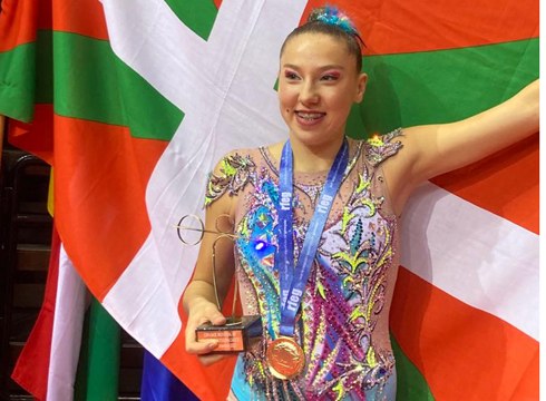 Ipuruako Haizeder Arguiz Espainiako txapelduna gimnasia erritmikoan