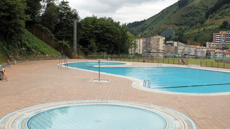 Ipuruako igerilekuak ekainaren 11n zabalduko dituzte eta uda ostean aldagelak berriztatuko dira