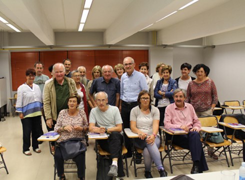 Irailaren 1ean zabalduko dute Liburutegiko irakurketa talde desberdinetan izena emateko epea