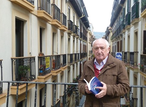 Irekia izango da bihar Anjel Lertxundirekin zabalduko den "Harixa Emoten" irakurketa taldeko saioa