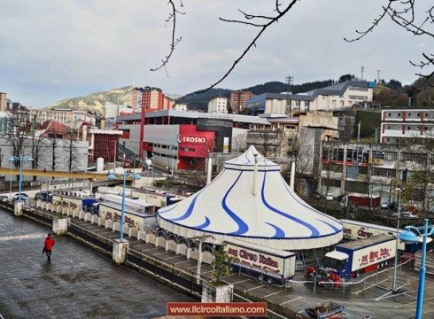 Italiako zirkoaren ikuskizun berria