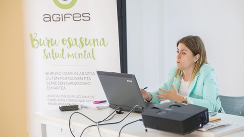 Itsasne Gallastegi, psikologoa: “Adimen emozionalak ez du inongo sekreturik, baina landu egin behar da”