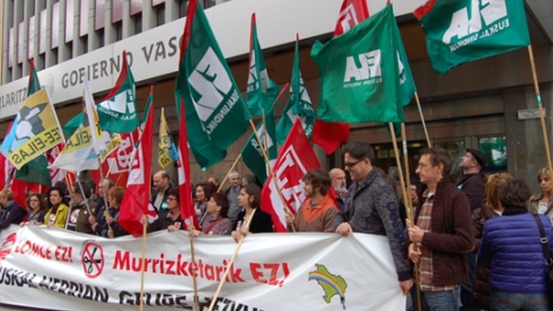 Itunpeko irakaskuntza-hitzarmenaren aldeko elkarretaratzea 18.00etan Untzagan