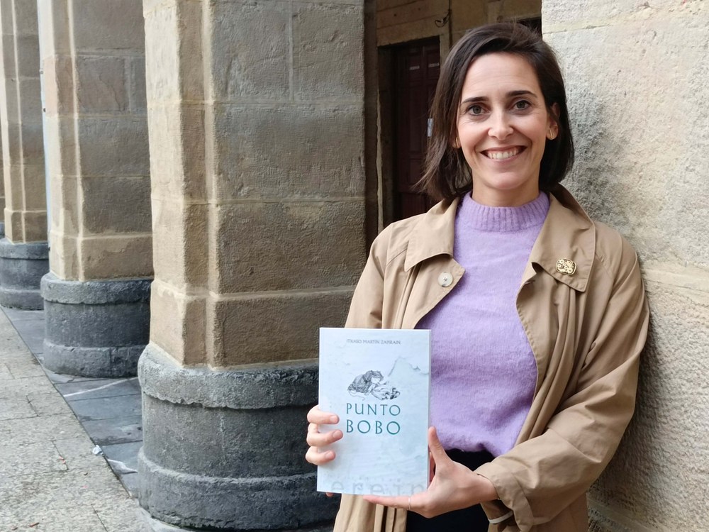Itxaso Martin idazlea Eibarren izango da martitzenean, "Punto bobo" liburuarekin