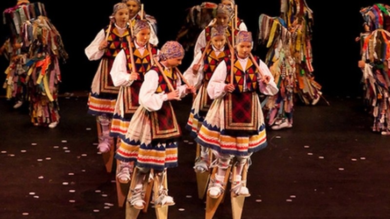 Ixtorio Mixtorio umeendako dantza ikuskizuna zapatuan Coliseoan