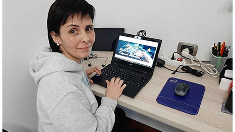 IZASKUN ORTEGA, La Salle: “Internet bidezko hezkuntza ongi dago, baina ikasleekin egotearen falta igartzen dugu”