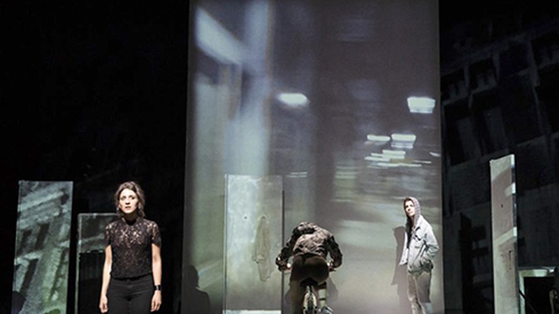 “Izoztutako haizea bezala” euskerazko antzezlana aurkeztuko du Tanttakak barixakuan