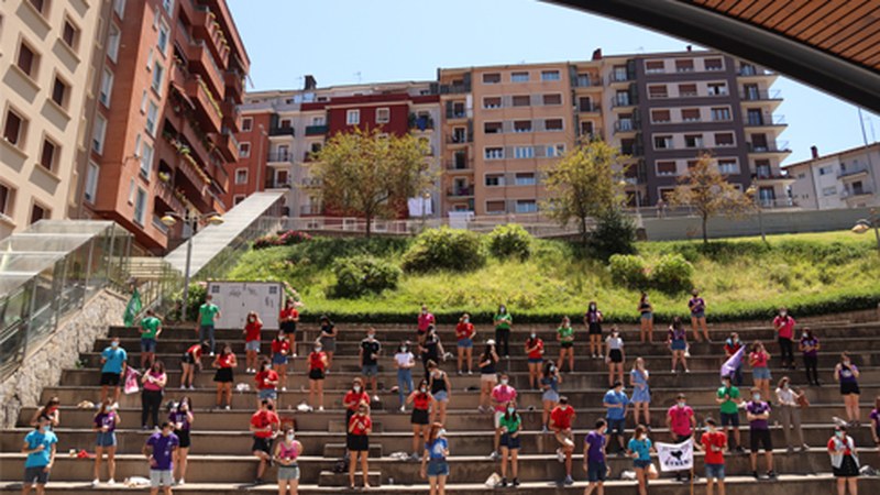 [ARGAZKI BILDUMA] Jai herrikoien aldeko topa egin zuen atzo Jaixak Herrixak Herrixandakok