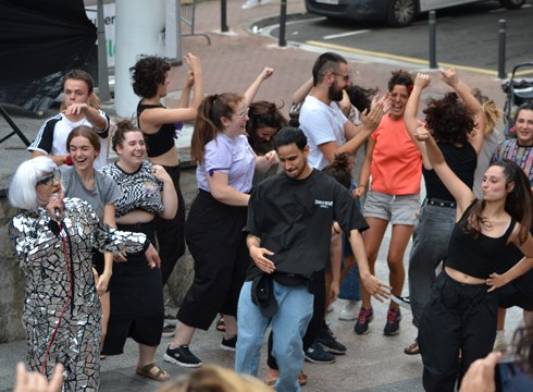 Jaien amaiera paregabea Yogurinha Borova eta herriko musikari gazteekin