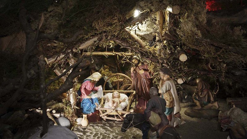 Jaiotza ederra ipini dute Azitaingo elizan