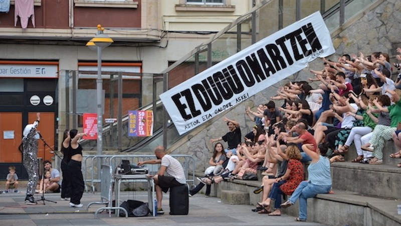 Jaixak Herrixak Herrixandakok txosnagunearekin gertatutakoa azaldu du sare sozialen bitartez