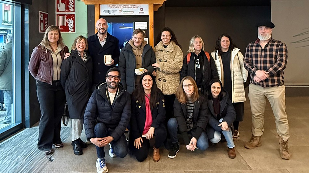 Jantokietako soberakinak doan banatzeko bi Rexcatering makina gehiago ipini dituzte martxan