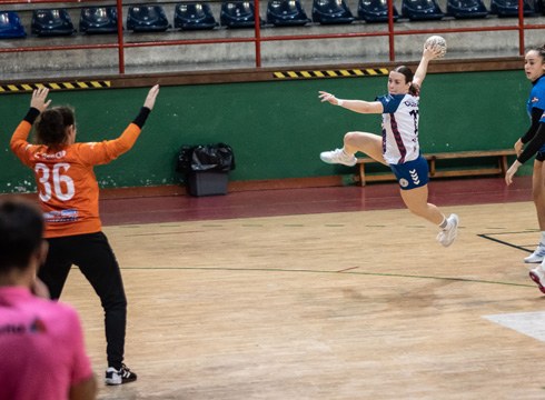Jardunaldi gazi-gozoa bizi izan zuten Mek Eibar Eskubaloia taldeko talde nagusiek