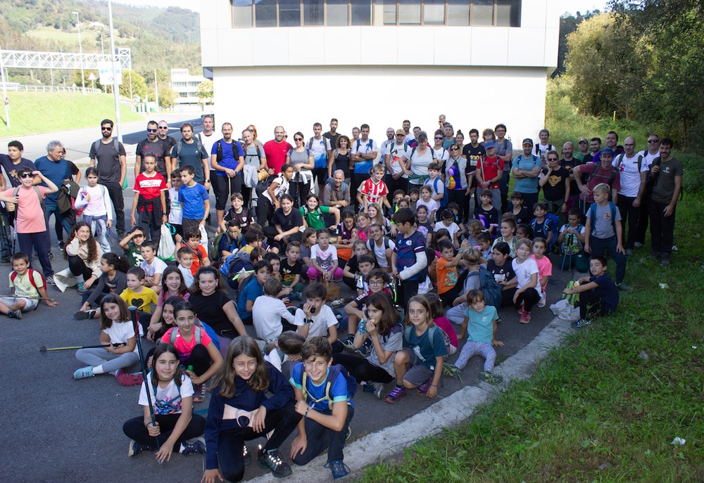 Jardunaldi Mikologikoekin eman zaio hasiera Haurren Mendi Irteeren ikasturte berriari