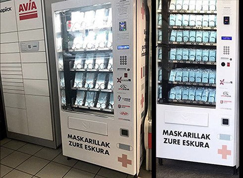 Jarri dituzte maskarak doan banatzeko makinak herriko hainbat tokitan
