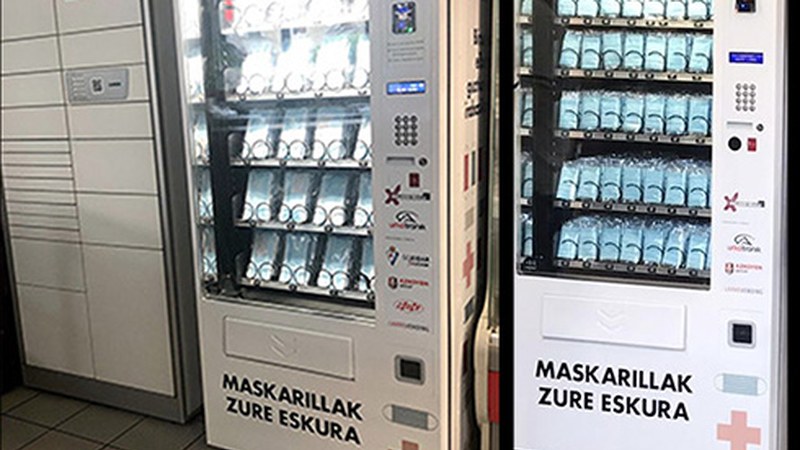 Jarri dituzte maskarak doan banatzeko makinak herriko hainbat tokitan