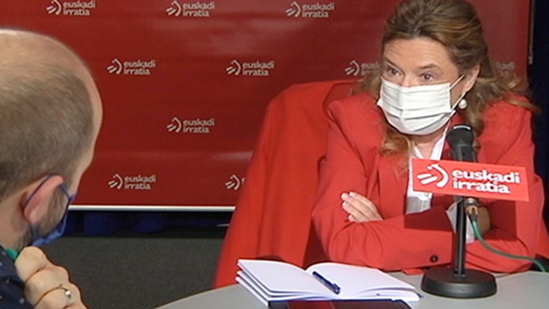 Jaurlaritzak espero du Espainiako Gobernuak txertaketaren gaineko bere jarrera aldatzea