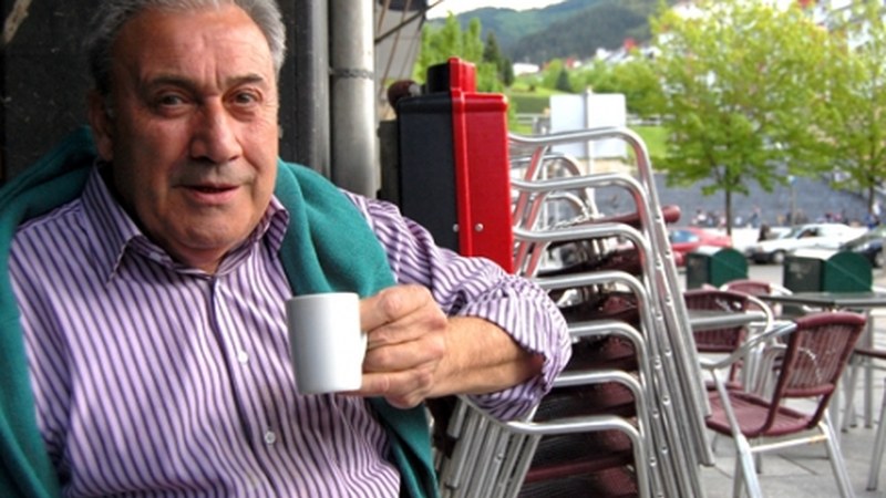 JAVIER FERNANDEZ: “El Cordobes izan da toreatzaile fotogenikoena”