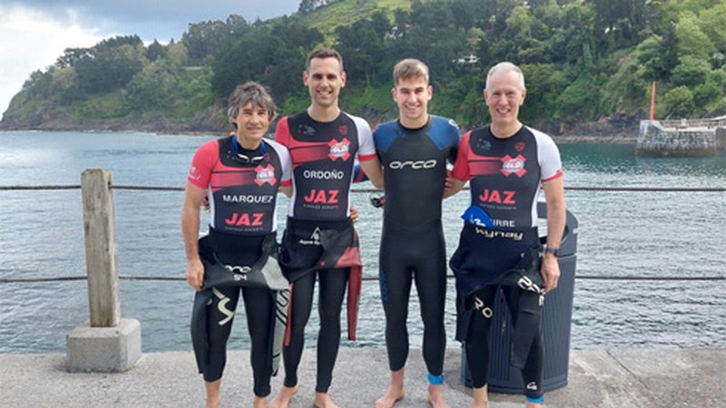 JAZ Triatloiko lau ordezkarik hartu zuten parte Mutrikuko Triatloian