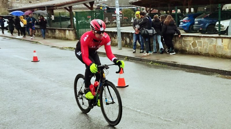 JAZeko laukote batek Zuiako duatloi gogorra 9. postuan amaitu zuen