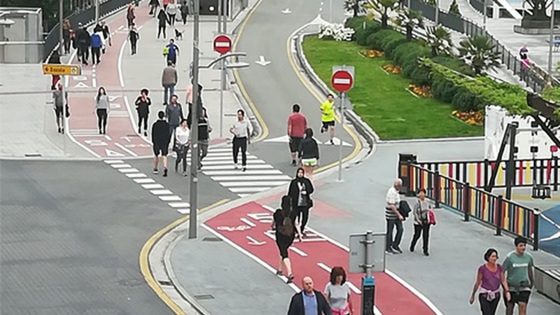 Jende asko irten da gaur Eibarren kirola egitera edo pasiatzera