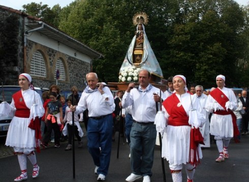Jende gutxiago Arraten, euriaren eraginez