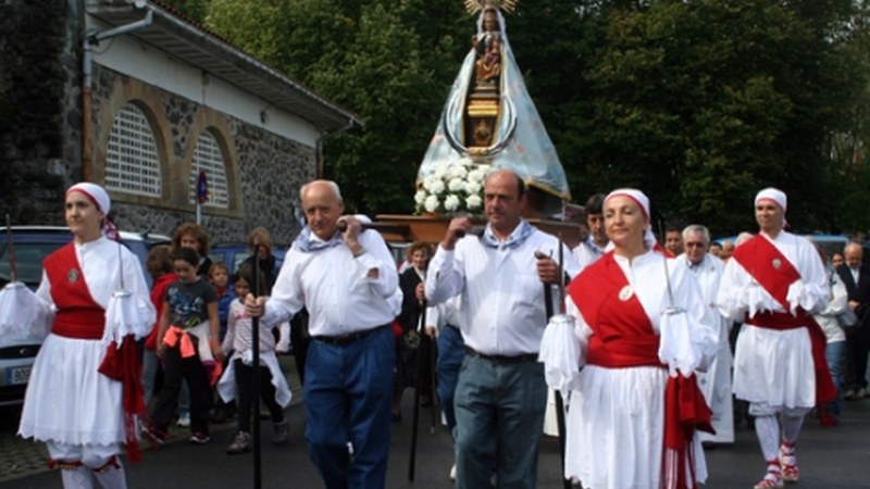 Jende gutxiago Arraten, euriaren eraginez