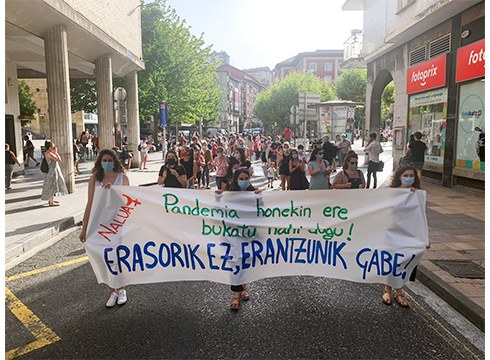 Jendetza bildu da atzoko eraso sexista salatzeko